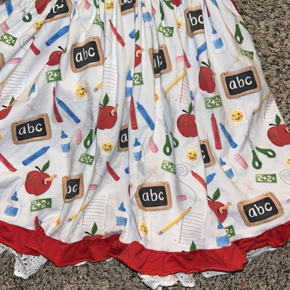 Girls 8 Bella & Omi Back to School gorgeous Peter Pan dress & matching shorties - Picture 4 of 16